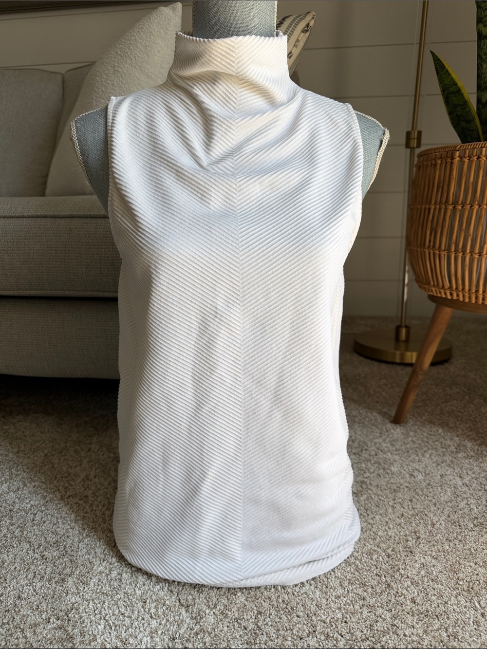 ATHLETA Sleeveless Mock Neck Textured White Top